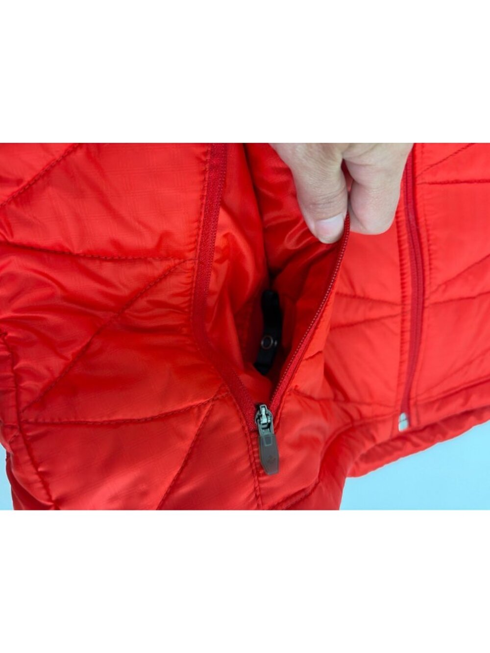 Columbia Womens Medium Insulated Omni Heat Heavenly II Vest Red Quilted Outdoor - Picture 4 of 9